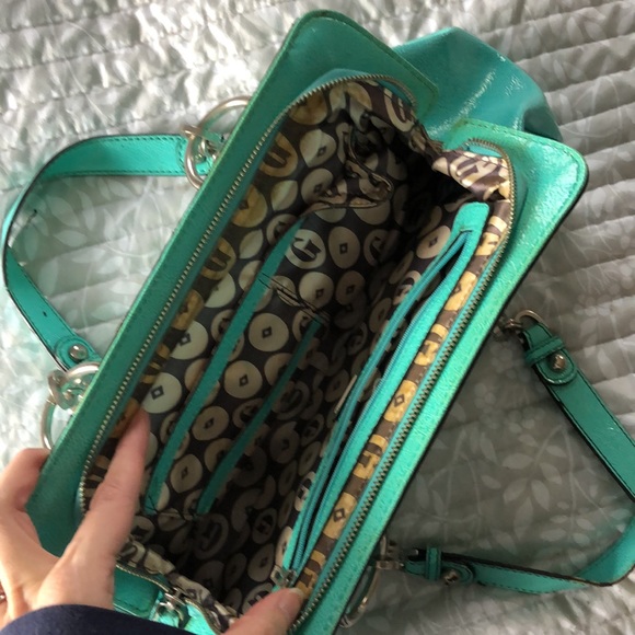 Vintage Turquoise Leather Guess Bag circa 2004 - Picture 6 of 6